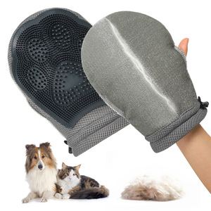 Gants de toilettage pour animaux de compagnie de la famille Dalton, taille unique, en matériau TPR, pour l'élimination des poils des chiens et des chats - Product Image 1