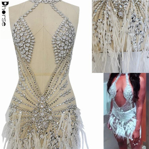 Aplique <span class=keywords><strong>de</strong></span> Lujo para Vestido <span class=keywords><strong>de</strong></span> Novia, <span class=keywords><strong>Blanco</strong></span>, Grande, Brillante, con Cuentas y Plumas <span class=keywords><strong>de</strong></span> <span class=keywords><strong>Avestruz</strong></span> - Product Image 1