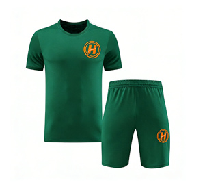 Ensemble complet d'uniformes de football personnalisés pour équipes et clubs avec chaussettes à vendre – Kits de football pour hommes - Product Image 1