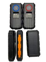 Vente en gros usine Modèle exclusif Panneau solaire extérieur Taiyang en plastique avec charge rapide par câble intégré, batterie externe 30000 mAh