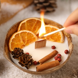 Trendige Duftkerzen Natürliche Kokosnuss-Schale Holzdocht Pflanzenwachs Handgemachte Kerzen für Wohnungsdekoration Ästhetisches Ornament - Product Image 3