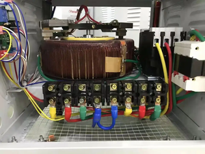 Régulateur de tension automatique monophasé 120V 220V 230V SVC 5KVA 10 KW 10KVA 15KVA 20KVA avec moteur en cuivre - Product Image 6