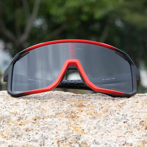 نظارات سريعة التغير بالألوان من KAPVOE نظارات شمسية لركوب الدراجات في الأماكن المغلقة والخارجية UV400 TR90 Tenix photochroمية نظارات للدراجات - Product Image 1