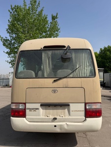 Minibus Usato Coaster 24 Posti Euro 2 Motore Benzina Trasmissione Manuale Guida a Sinistra in Vendita - Product Image 4