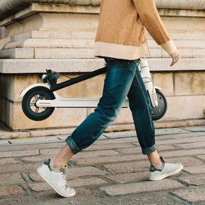 Monopattino Elettrico Pieghevole Leggero da 8 Pollici per Adulti, 30km/h, in Lega di Alluminio, Portatile, Carico Massimo 120kg, per Spostamenti Urbani - Product Image 3