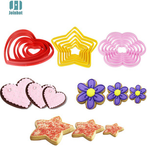 Joinhot 6-Piece Heart Star Flower Cookie Cutter Set Plastic Baking Mold For Cake Decorating - Product Image 1