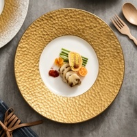 Assiette de table en céramique dorée à texture martelée, style japonais, luxe léger, pour usage domestique, hôtelier et de restaurant, motif uni de qualité supérieure