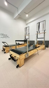 Reformer de Pilates de Media Torre de Roble Personalizado de Alta Calidad Duradero para Uso Doméstico <span class=keywords><strong>y</strong></span> Comercial para Entrenamiento Corporal <span class=keywords><strong>y</strong></span> Estudio de Pilates - Product Image 4