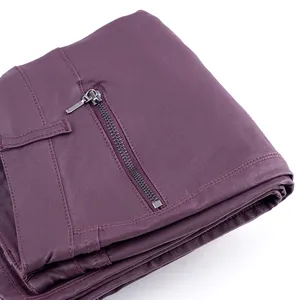 All'ingrosso pantaloni Cargo in Denim ad alta elasticità con rivestimento in PU opzioni di stampa personalizzate con motivo intrecciato in sgarra per ragazzi e ragazze