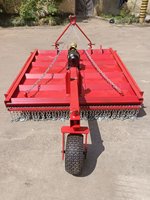 Tondeuse tractée robuste à grande largeur pour l'entretien des prairies – Attelage pour tracteur
