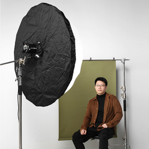 AMBITFUL Ombrello Riflettente Profondo Parabolico <span class=keywords><strong>Nero</strong></span> Argento <span class=keywords><strong>Bianco</strong></span> 105cm 130cm 160cm per Studio Fotografico, Copertura Diffusore per Ombrello - Product Image 2