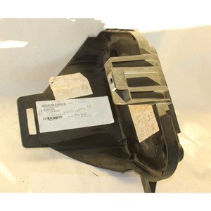 Soporte de Batería Nuevo para Mercedes Clase A K0510938AA con Soporte para Teléfono Celular y Cargador, Colocación en el Tablero ABS - Product Image 1