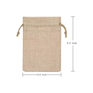 Petite pochette personnalisée en toile de jute naturelle avec cordon de serrage pour bijoux, cadeaux ou courses - Product Image 4