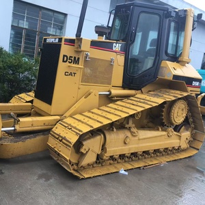 Bulldozer sur chenilles Caterpillar jaune, équipement de construction lourd - Product Image 2