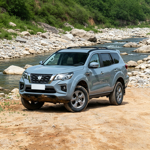 Vendita all'Ingrosso di SUV a Benzina Paladin 4x4 2.0T, Auto di Medie Dimensioni ad Alta Potenza - Product Image 1