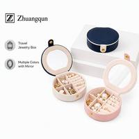 Boîte à bijoux de voyage en cuir imperméable Travel Voyager avec miroir, résistante aux rayures, pour bagues, boucles d'oreilles, colliers, organiseur de poche
