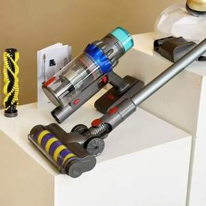 Aspirateur à main électrique <span class=keywords><strong>sans</strong></span> <span class=keywords><strong>fil</strong></span> à lumière LED Moteur <span class=keywords><strong>sans</strong></span> balai UK US Plug Battery Powered Household Sweeper for Outdoor Use - Product Image 4