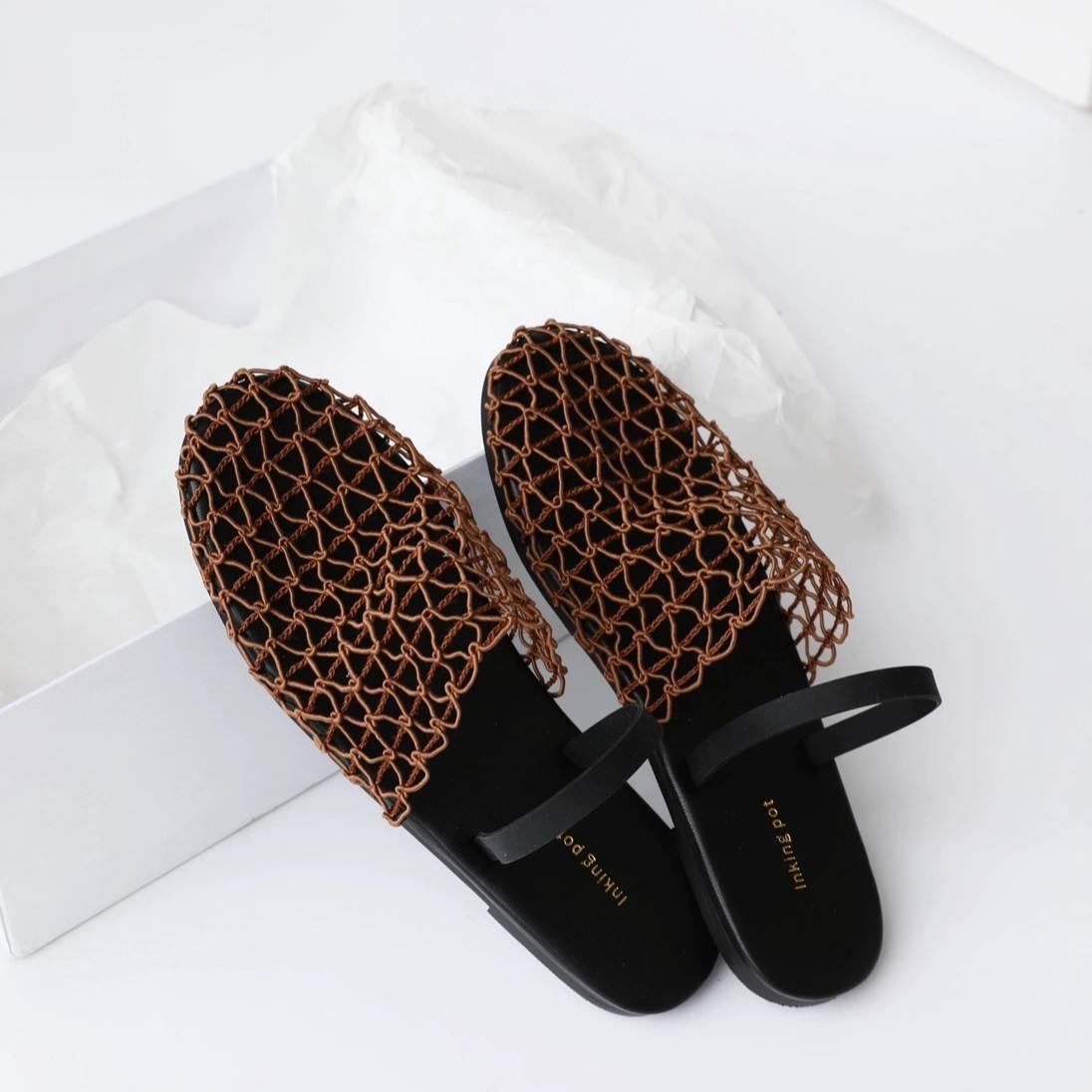 สีน้ำตาล