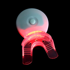 Устройство для отбеливания зубов с помощью красной светотерапии - Product Image 2