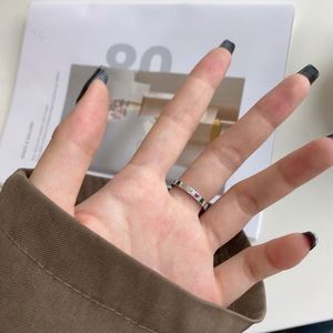 Anillo Dylam de Plata de Ley 925 Chapado en Rodio, Anillo Arcoíris Multicolor con Circonita Cúbica 5A para Mujer - Product Image 2