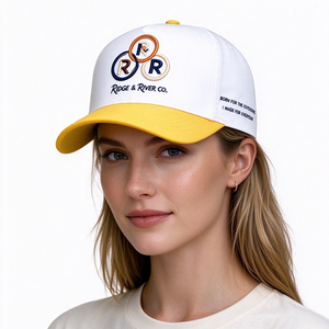 Gorra de Béisbol Bicolor Blanca y Amarilla 100% Algodón, Bordado Ridge River Co, Estructurada de 5 Paneles, Unisex para Exteriores con Puntos en Contraste - Product Image 1