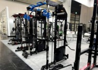 Support d'entraînement musculaire multifonctionnel Appareil d'entraînement complet du corps-Équipement de gymnastique en acier robuste pour usage commercial et gymnastique à domicile