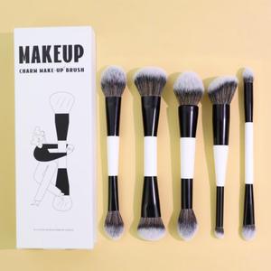 <span class=keywords><strong>MARIO</strong></span> Set <span class=keywords><strong>de</strong></span> 11 Brochas <span class=keywords><strong>de</strong></span> Maquillaje Portátiles <span class=keywords><strong>de</strong></span> Viaje con Pelo Sintético <span class=keywords><strong>Super</strong></span> Badger, Mango <span class=keywords><strong>de</strong></span> Madera, para Base y Crema, Negro y Blanco - Product Image 6