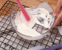 Vente en gros de nouveaux outils de cuisson à long manche spatule grattoir en silicone pour gâteau de cuisson translucide