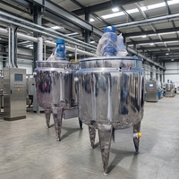 Réservoir de mélange de liquides en acier inoxydable de grande capacité 10000 20000L pour usage chimique industriel avec une productivité élevée