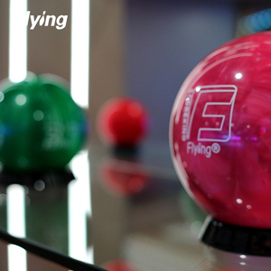 Venta al por mayor de fábrica: Kit de juego de bolos personalizable para uso comercial, máquina de bolos con 10 pines por pista y sistema de puntuación. - Product Image 5