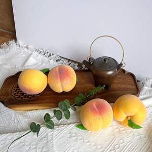 Duraznos Amarillos Realistas, Frutas Artificiales para Ocasiones Festivas, Halloween, Navidad, Pascua, Acción de Gracias - Product Image 5