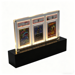 Support en acrylique lumineux élégant et de qualité supérieure, anti-poussière, haute visibilité, pour la préservation des cartes TCG - Product Image 5