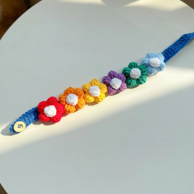 Collier à six fleurs (style arc-en-ciel)