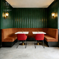 Mobilier de restaurant moderne : banquette, chaise, canapé et table pour café
