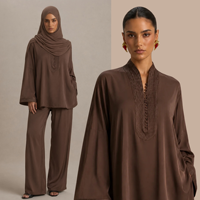 Ensemble Modeste Décontracté 2 Pièces pour Femmes Musulmanes : Tunique et Pantalon Ample – Vente en Gros OEM/ODM de Tenues Musulmanes pour Femmes