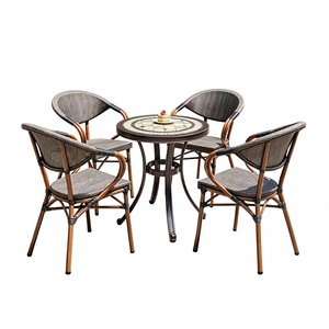 Ensemble table et chaises en alliage d'<span class=keywords><strong>aluminium</strong></span> pour extérieur, design simple, <span class=keywords><strong>jardin</strong></span>, cour, balcon, villa, meubles imperméables et résistants au soleil - Product Image 3