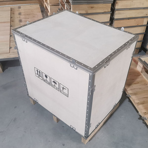 Caja de madera contrachapada Yong Sheng Long de 7 mm de grosor con correas de acero para exportación de paneles solares, tamaño personalizable - Product Image 2