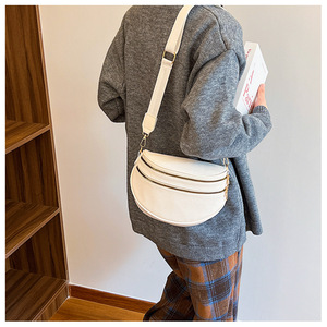 <span class=keywords><strong>Bolso</strong></span> cruzado de cuero PU para mujer 2025 con <span class=keywords><strong>correa</strong></span> <span class=keywords><strong>intercambiable</strong></span> ancha, <span class=keywords><strong>bolso</strong></span> de pecho de PU, riñonera grande de cuero - Product Image 3