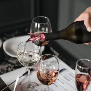 环保产品2023葡萄酒配件便携式银葡萄酒倒酒器停止倒盘喷口