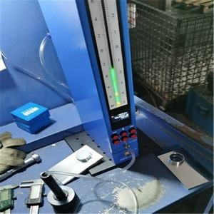 Manomètre pneumatique numérique AEC-300 avec affichage à double échelle pour une mesure de précision - Product Image 2