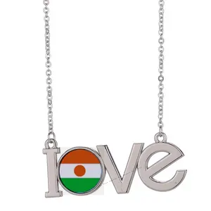 Aleación de zinc de alta calidad LOVE Style NIGER Jewelry Flag Long Link 58,5x20mm COLLAR COLGANTE