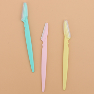 <span class=keywords><strong>Rasoir</strong></span> <span class=keywords><strong>visage</strong></span> multi-usages pour l'épilation, <span class=keywords><strong>rasoir</strong></span> à sourcils, exfoliant, outil de dermaplaning, <span class=keywords><strong>rasoir</strong></span> pour <span class=keywords><strong>femme</strong></span> - Product Image 5