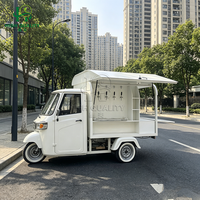 Food Truck Personnalisé de Haute Qualité avec Comptoir en Acier Inoxydable pour la Restauration en Plein Air