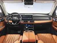 Bon prix pour Jetour X70 PLUS 2025 1.5T CVT Flagship PRO 7 places avec toit ouvrant panoramique SUV intermédiaire en stock Vente chaude