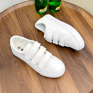 รองเท้าสเก็ตสามสายรัดหนังเทียมระบายอากาศได้ดี รองเท้าลำลองผู้ชาย รองเท้าส้นเตี้ยผู้หญิง - Product Image 6