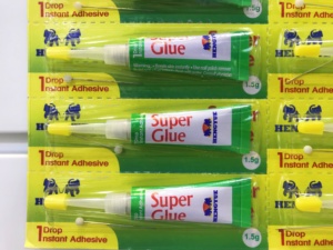 Pegamento de Gel Acrílico Instantáneo Super Fuerte 3g, 100% Fabricado en África para Diversos Adhesivos y Selladores de Embalaje - Product Image 3