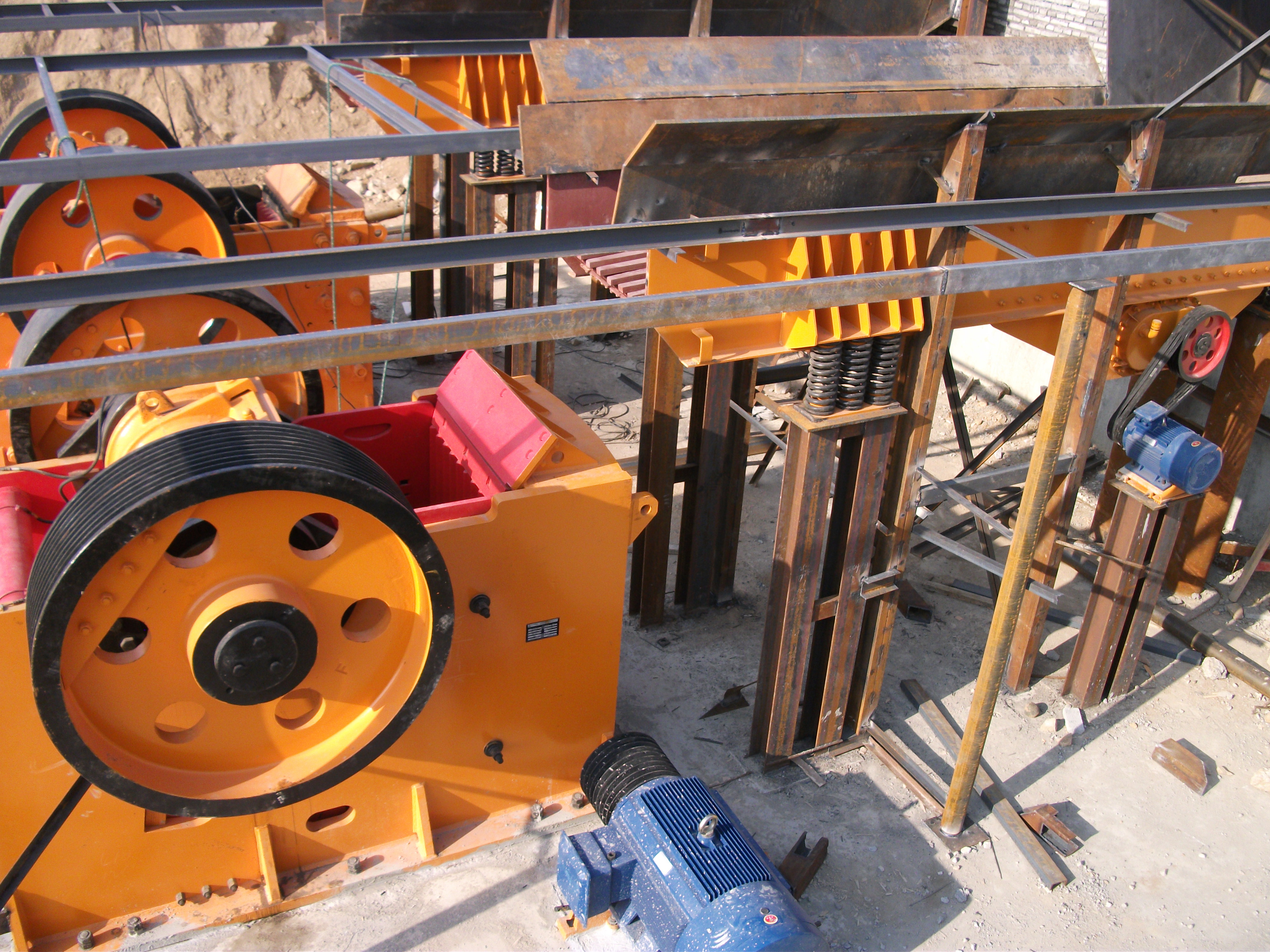 3 FT Symons Small Cone Rock Crusher Granite Crushing Machine 75KW