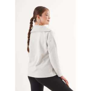 Suéter gris de punto para mujer al por mayor, con media cremallera, manga larga, informal y antipilling - Product Image 1