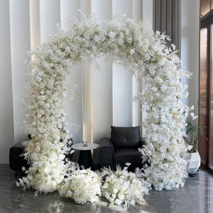 Arco Nuziale <span class=keywords><strong>Bianco</strong></span> di 2,4m, <span class=keywords><strong>Cancello</strong></span> di Fiori Artificiali con Ortensie e Rose per Decorazioni Matrimoniali sul Prato - Product Image 1