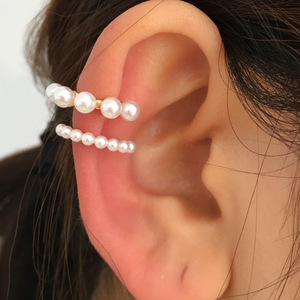 Set di 2 Orecchini a Clip Trendy per Donne, Colore Oro, a Forma di C, Impilabili, con Zirconi, Senza Piercing, per Feste e Matrimoni - Product Image 5
